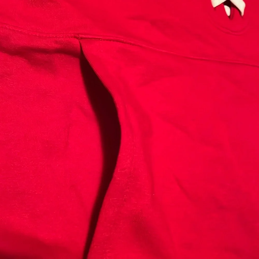 Champions athleticwear unisex Hoodie, Alabama Crimson Tide valued at $80. - Picture 8 of 9